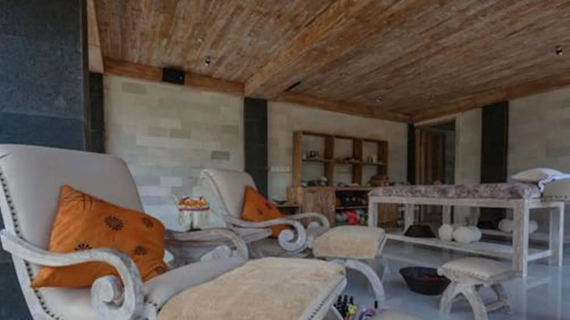 Jiwa Klusa Luxury Villa Keliki Hotel